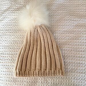 Steve Madden Tan Knitted hat with fluffy Cream colored pompom